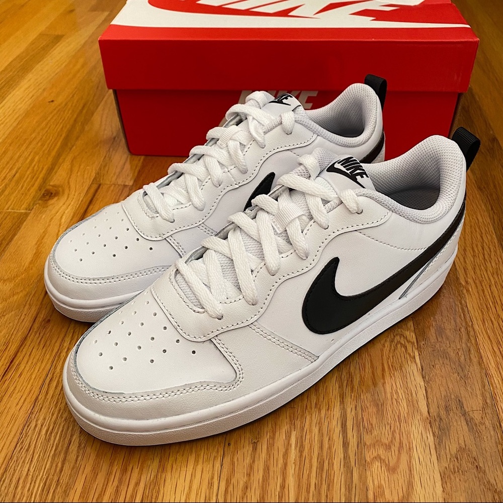 Nike Court Borough 2 Women’s Sneakers - Picture 2 of 8